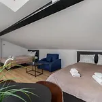 Central Warsaw Apartment - Great Location- Praga Polnoc - 10 People - Marcinkowskiego