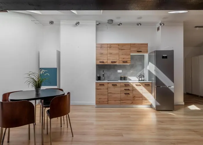 Central Warsaw Apartment - Great Location- Praga Polnoc - 10 People - Marcinkowskiego