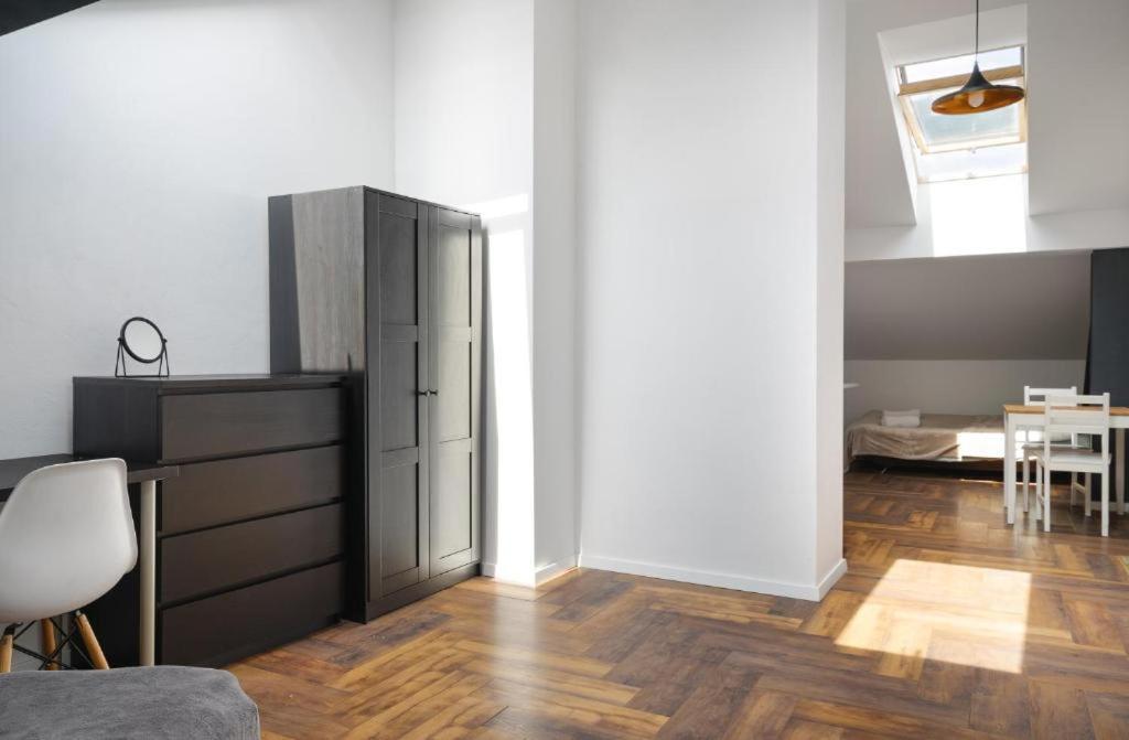- Great Location- Praga Polnoc - 10 People - Marcinkowskiego Apartament Warszawa