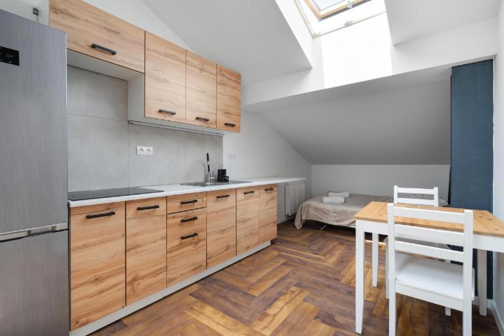 - Great Location- Praga Polnoc - 10 People - Marcinkowskiego Apartament